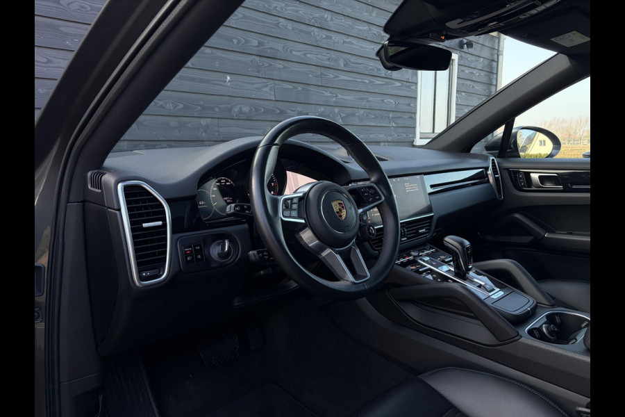 Porsche Cayenne Coupé 3.0 E-Hybrid - Sport Chrono l Panorama l Achter As Best. l Luchtvering l 22''
