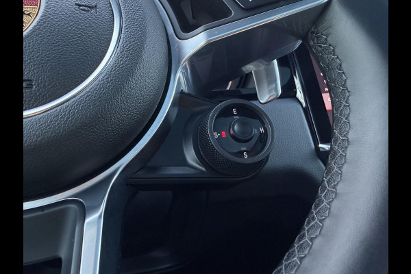 Porsche Cayenne Coupé 3.0 E-Hybrid - Sport Chrono l Panorama l Achter As Best. l Luchtvering l 22''