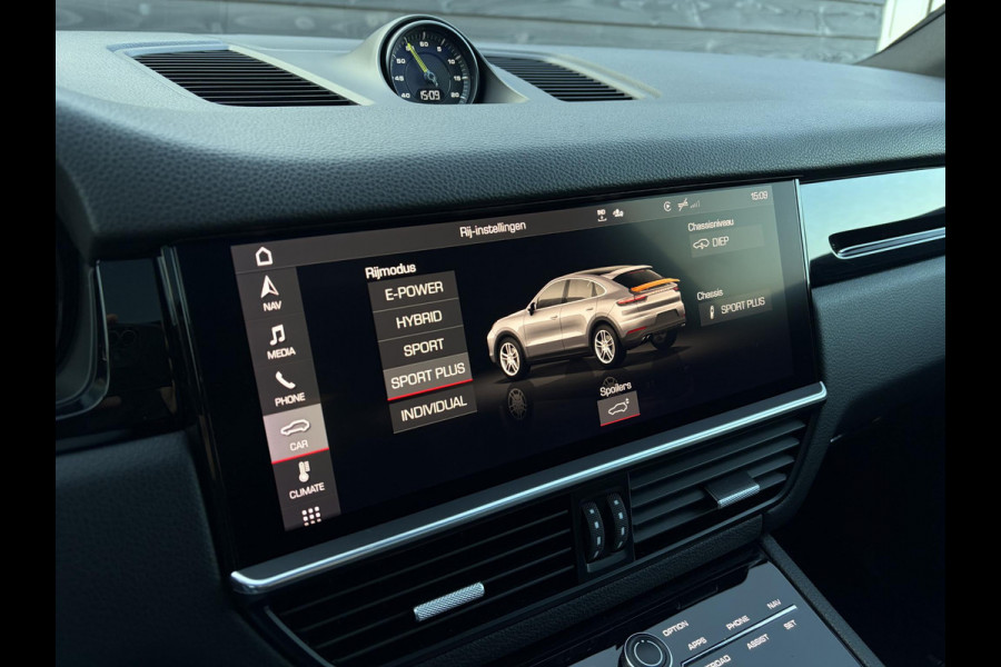 Porsche Cayenne Coupé 3.0 E-Hybrid - Sport Chrono l Panorama l Achter As Best. l Luchtvering l 22''