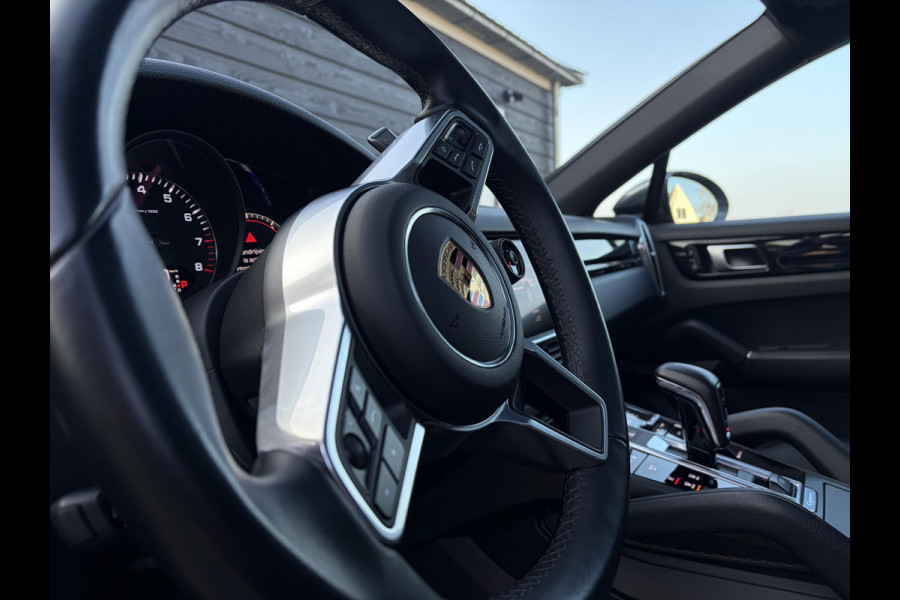 Porsche Cayenne Coupé 3.0 E-Hybrid - Sport Chrono l Panorama l Achter As Best. l Luchtvering l 22''