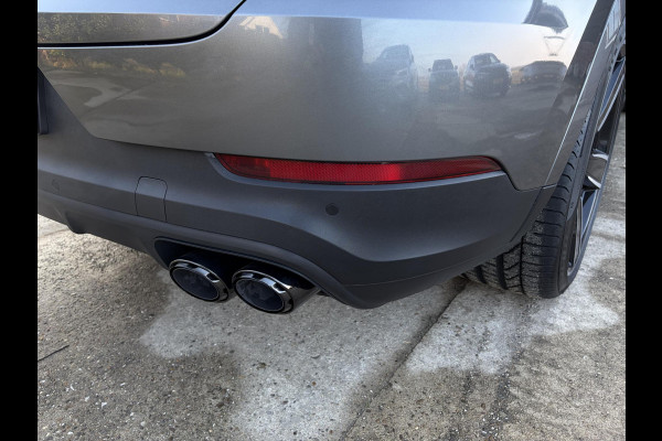 Porsche Cayenne Coupé 3.0 E-Hybrid - Sport Chrono l Panorama l Achter As Best. l Luchtvering l 22''