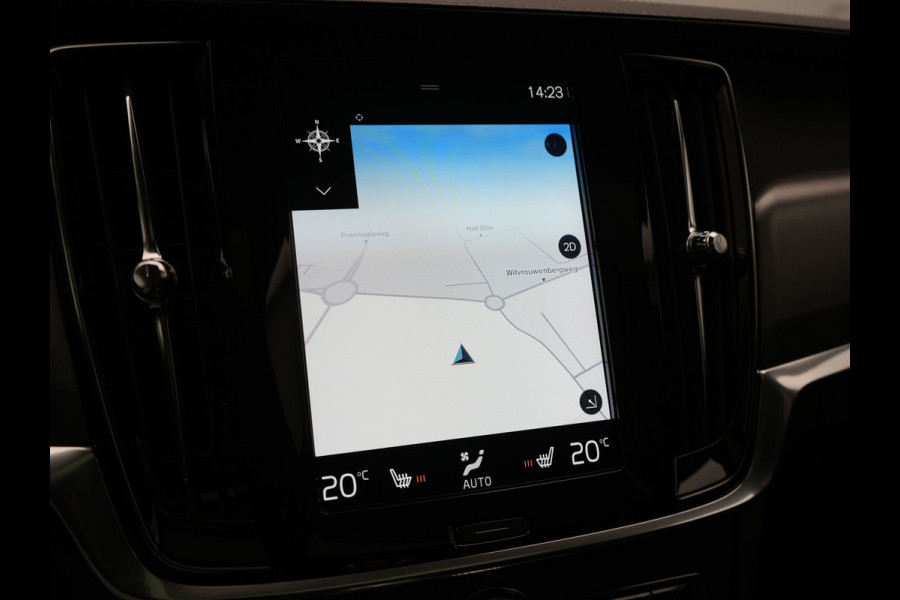 Volvo V90 T8 AWD Inscription Plug In Hybrid 394pk Dealer O.H PHEV | Trekhaak af Fabriek | Panodak | Adaptive Cruise | Luxe Lederen Sportstoelen Memory | Pilot Assist | Camera | 19 "L.M | Apple Carplay |