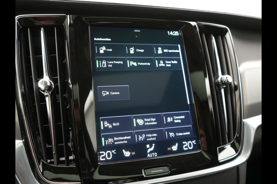 Volvo V90 T8 AWD Inscription Plug In Hybrid 394pk Dealer O.H PHEV | Trekhaak af Fabriek | Panodak | Adaptive Cruise | Luxe Lederen Sportstoelen Memory | Pilot Assist | Camera | 19 "L.M | Apple Carplay |