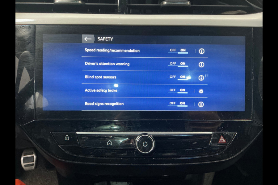 Opel Corsa 1.2 100 pk Turbo GS Panoramadak, Climate Control, Cruise Control, Camera, Winter pakket