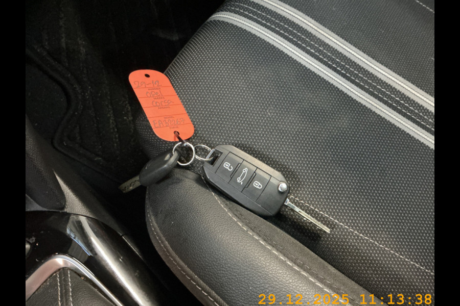 Opel Corsa 1.2 100 pk Turbo GS Panoramadak, Climate Control, Cruise Control, Camera, Winter pakket