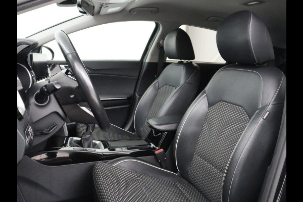 Kia Ceed 1.0 T-GDi DynamicPlusLine | Stoel & stuurverwarming | Trekhaak | Adaptive cruise | Camera | Carplay | Half leder | Keyless | Full LED | Navigatie