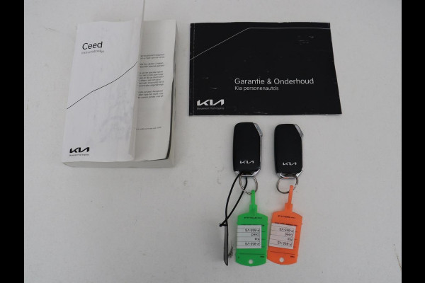 Kia Ceed 1.0 T-GDi DynamicPlusLine | Stoel & stuurverwarming | Trekhaak | Adaptive cruise | Camera | Carplay | Half leder | Keyless | Full LED | Navigatie