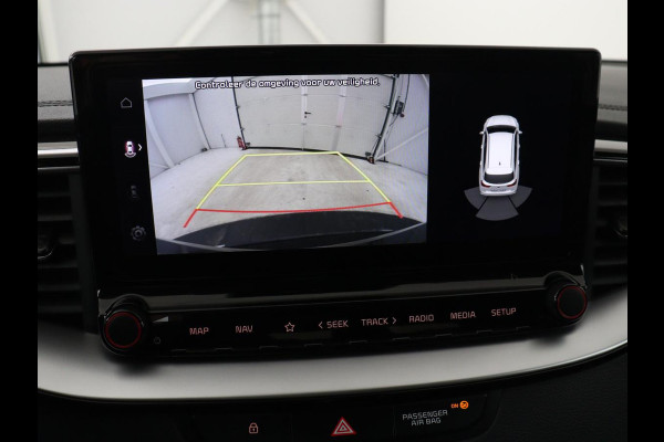 Kia Ceed 1.0 T-GDi DynamicPlusLine | Stoel & stuurverwarming | Trekhaak | Adaptive cruise | Camera | Carplay | Half leder | Keyless | Full LED | Navigatie