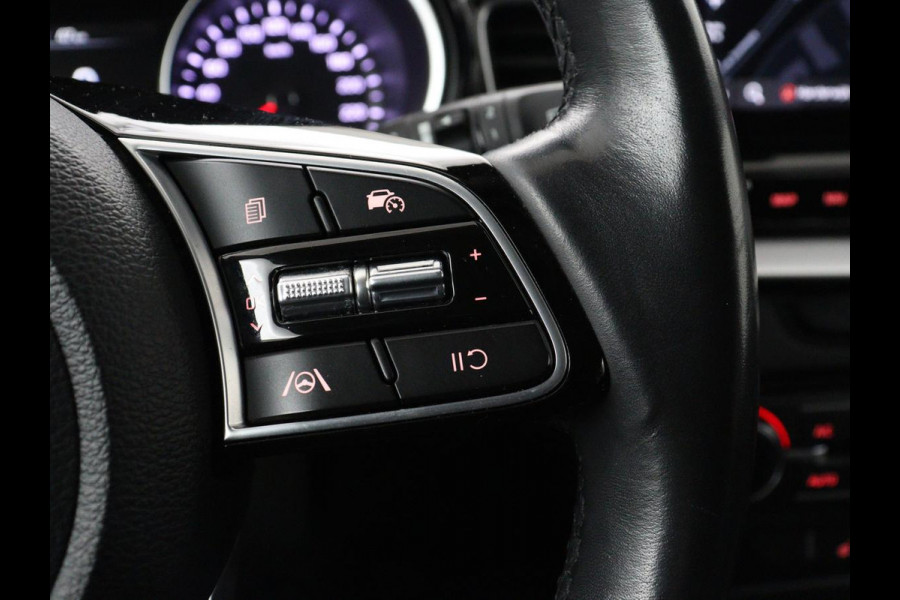 Kia Ceed 1.0 T-GDi DynamicPlusLine | Stoel & stuurverwarming | Trekhaak | Adaptive cruise | Camera | Carplay | Half leder | Keyless | Full LED | Navigatie