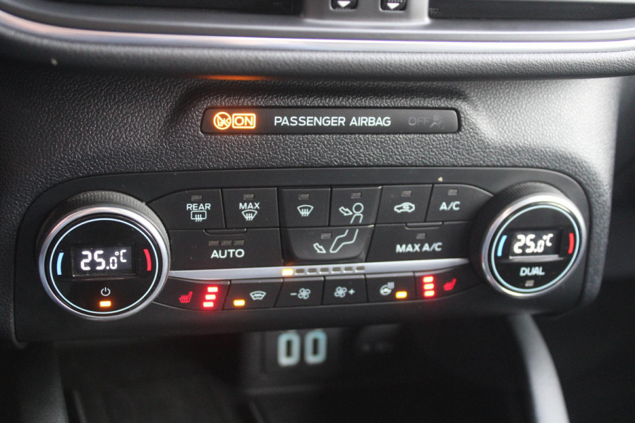 Ford Kuga 2.5 PHEV Vignale | Winter pack | Lederen bekleding | Camera