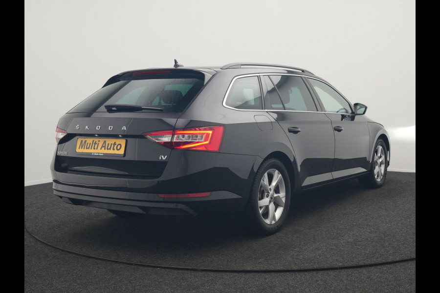 Škoda Superb Combi 1.4 TSI iV Business Edition Plug In Hybrid 218pk Dealer O.H PHEV | Trekhaak af Fabriek | Crystal LED | Keyless | Apple Carplay | Sportstoelen Verwarmd | Cruise Control | 17"L.M |