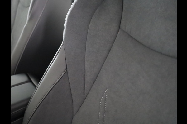 Volkswagen ID.7 Pro Limited Edition 77 kWh accu 286 PK | Velgen 20" | Trekhaak| Stoel & Stuurverwarming |