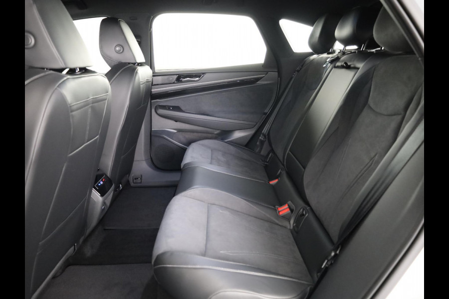 Volkswagen ID.7 Pro Limited Edition 77 kWh accu 286 PK | Velgen 20" | Trekhaak| Stoel & Stuurverwarming |