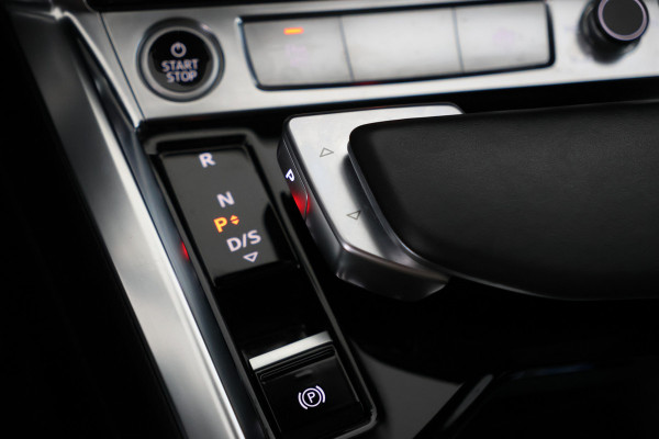 Audi e-tron Sportback 55 quattro S edition 95 kWh Adaptieve Cruise, B&O, Panoramadak, Camera