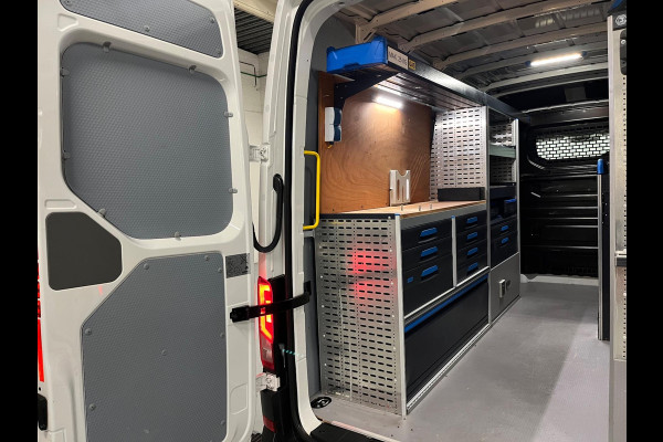 Volkswagen Crafter Automaat DSG Servicewagen 35 2.0 TDI 140pk L3H3 Highline Sortimo kasten Victron v230 Standkachel RIJKLAARPRIJS