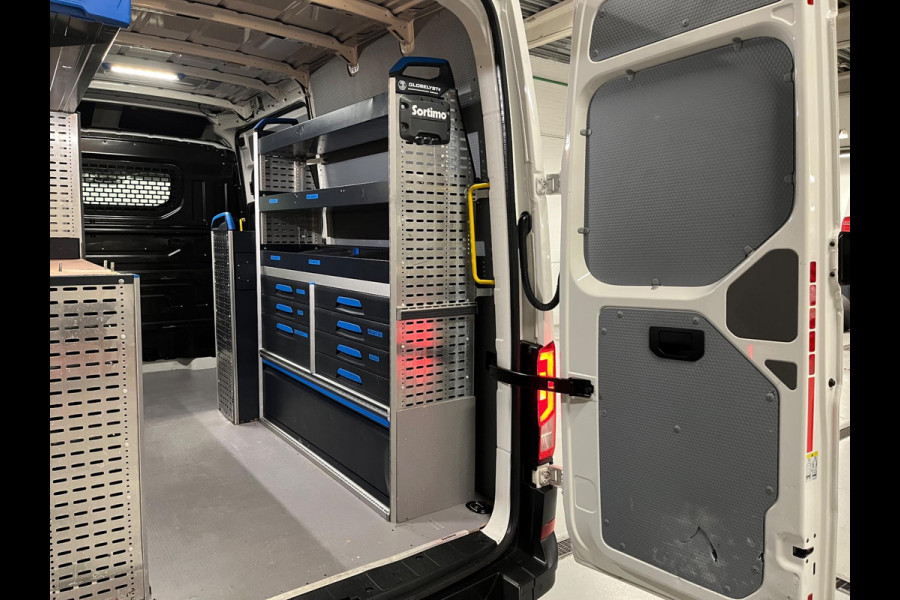 Volkswagen Crafter Automaat DSG Servicewagen 35 2.0 TDI 140pk L3H3 Highline Sortimo kasten Victron v230 Standkachel RIJKLAARPRIJS