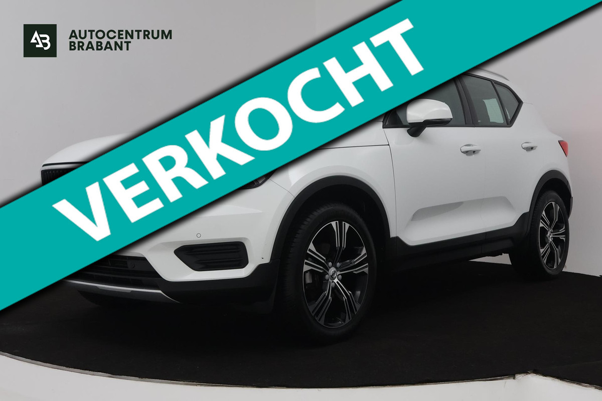Volvo XC40 1.5 T3 Momentum (NAVIGATIE, ELEKT. WEGKLAPBARE TREKHAAK, STOELVERWARMING, CAMERA)