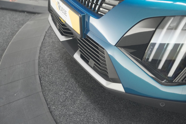 Peugeot e-2008 EV GT 50 kWh | Camera | Navigatie | Apple Carplay | Parkeersensoren