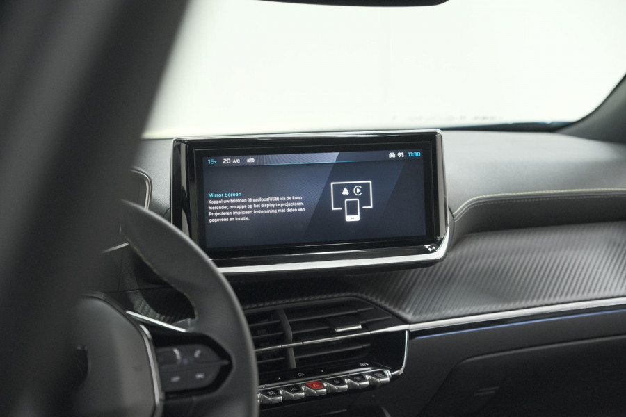 Peugeot e-2008 EV GT 50 kWh | Camera | Navigatie | Apple Carplay | Parkeersensoren