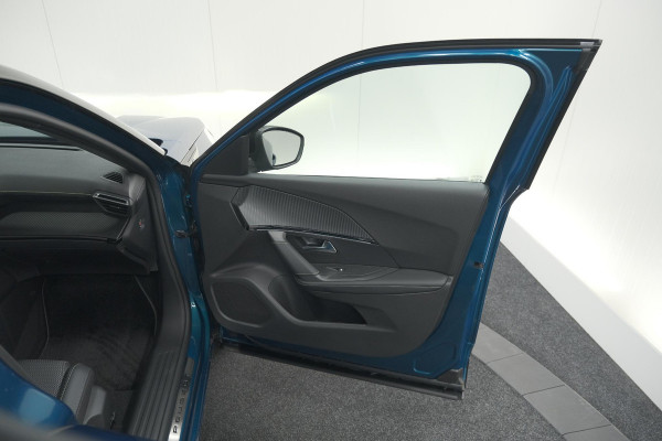 Peugeot e-2008 EV GT 50 kWh | Camera | Navigatie | Apple Carplay | Parkeersensoren