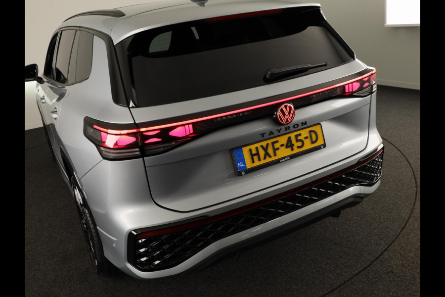 Volkswagen Tayron 1.5 eHybrid R-Line Edition 204PK | Automaat (DSG) | Panoramadak | Black Style pakket | Wegklapbare trekhaak | Verlengde garantie
