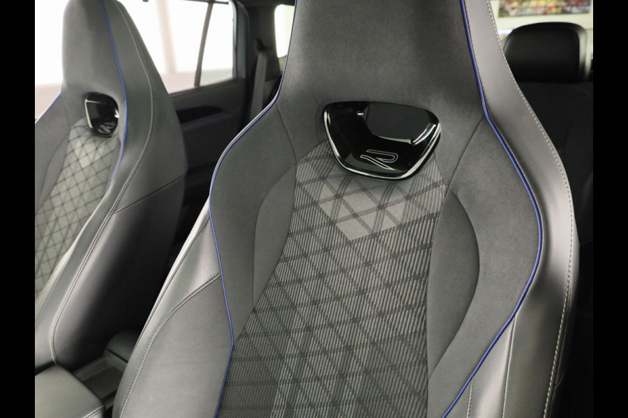 Volkswagen Tayron 1.5 eHybrid R-Line Edition 204PK | Automaat (DSG) | Panoramadak | Black Style pakket | Wegklapbare trekhaak | Verlengde garantie