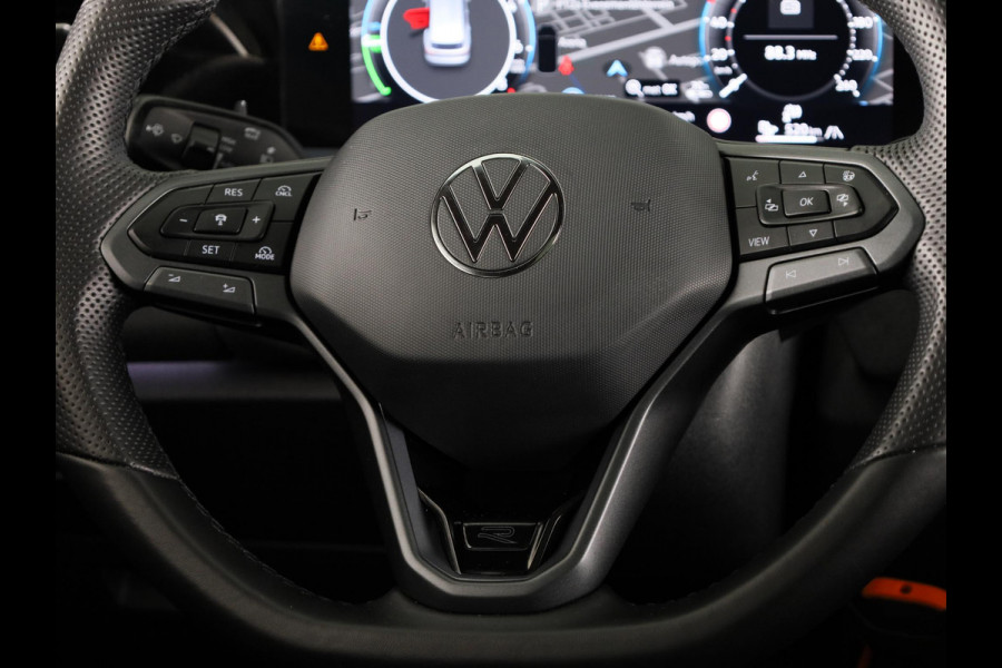 Volkswagen Tayron 1.5 eHybrid R-Line Edition 204PK | Automaat (DSG) | Panoramadak | Black Style pakket | Wegklapbare trekhaak | Verlengde garantie