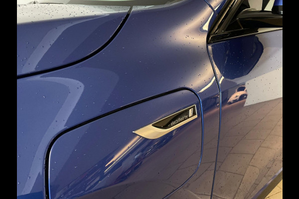 BMW X1 XDrive30e M Pakket 327PK AUTOMAAT AIRCO NAVI CRUISE BT STUURVERWARMING 360 CAMERA LED MET LAK TREKHAAK CENT VERG NIEUWSTAAT