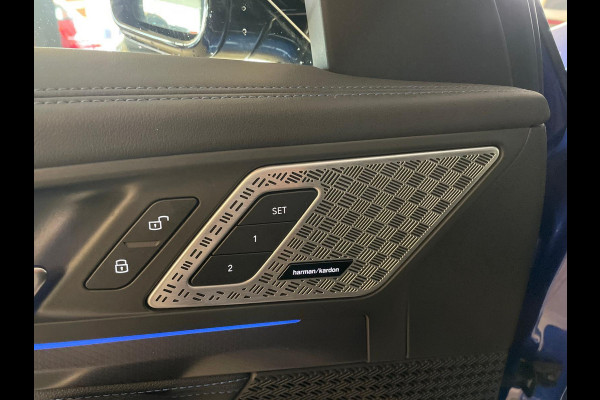 BMW X1 XDrive30e M Pakket 327PK AUTOMAAT AIRCO NAVI CRUISE BT STUURVERWARMING 360 CAMERA LED MET LAK TREKHAAK CENT VERG NIEUWSTAAT