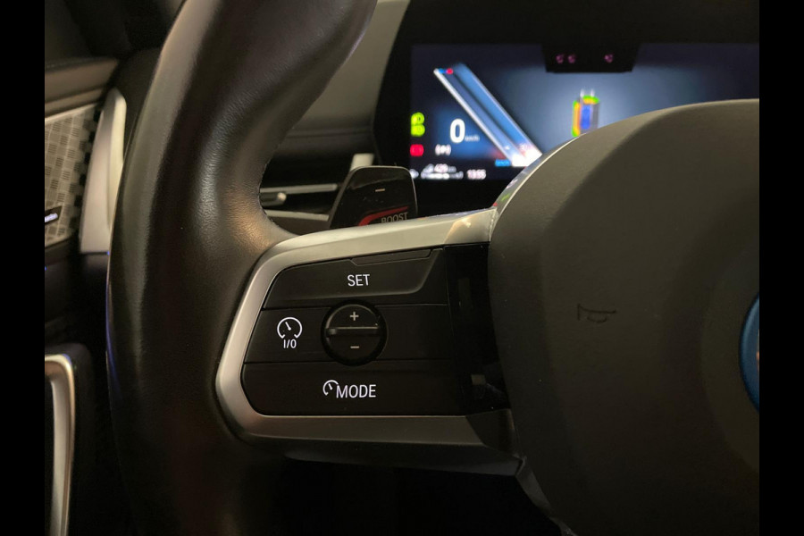 BMW X1 XDrive30e M Pakket 327PK AUTOMAAT AIRCO NAVI CRUISE BT STUURVERWARMING 360 CAMERA LED MET LAK TREKHAAK CENT VERG NIEUWSTAAT