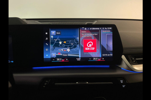BMW X1 XDrive30e M Pakket 327PK AUTOMAAT AIRCO NAVI CRUISE BT STUURVERWARMING 360 CAMERA LED MET LAK TREKHAAK CENT VERG NIEUWSTAAT