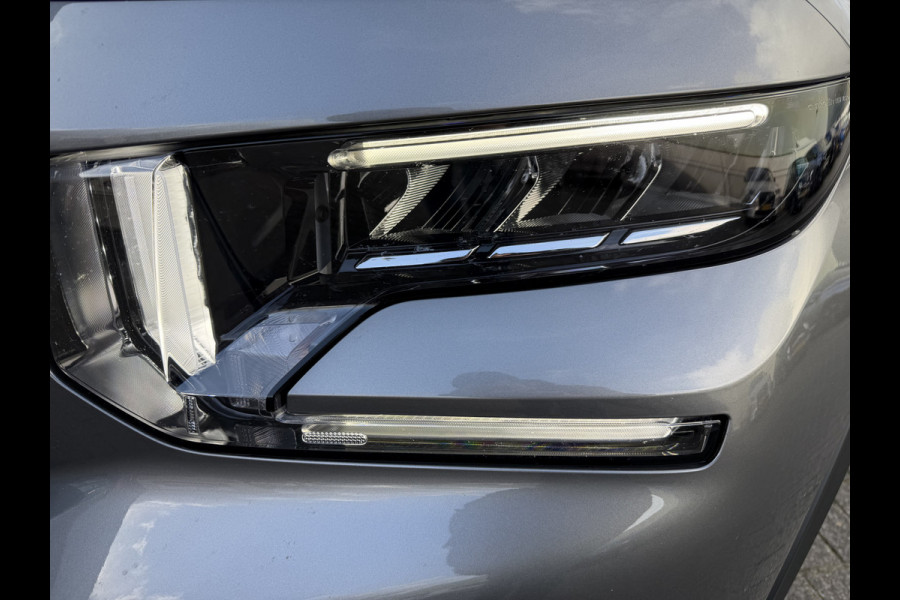 Citroën C3 100pk Max (Camera - Navigatie - Automatische Airco - LED - 17"- Apple Carplay - Draadloos laden - Two Tone)