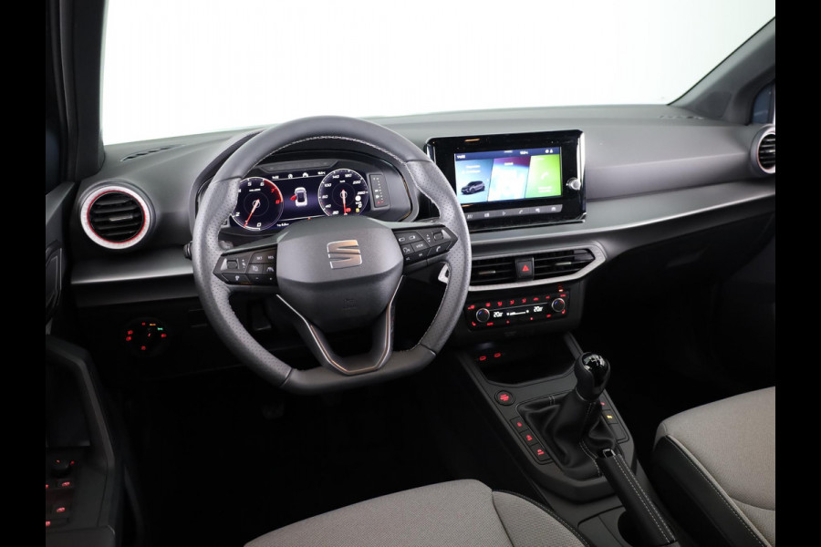 Seat Arona FR Business Connect 1.0 EcoTSI 70 kW / 95 PK SUV 5 | Bucket Seats | 18 inch Velgen 'Performance Machined' | Stoelverwarming | Adaptive Cruise Control | Achteruitrij Camera | Sensoren V+A