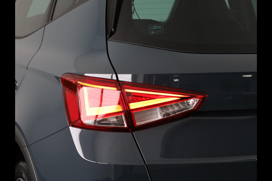 Seat Arona FR Business Connect 1.0 EcoTSI 70 kW / 95 PK SUV 5 | Bucket Seats | 18 inch Velgen 'Performance Machined' | Stoelverwarming | Adaptive Cruise Control | Achteruitrij Camera | Sensoren V+A