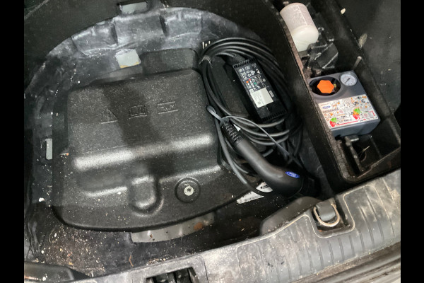 Ford Kuga 2.5 PHEV Titanium X Climate Control, Cruise Control, Winter Pack, Camera