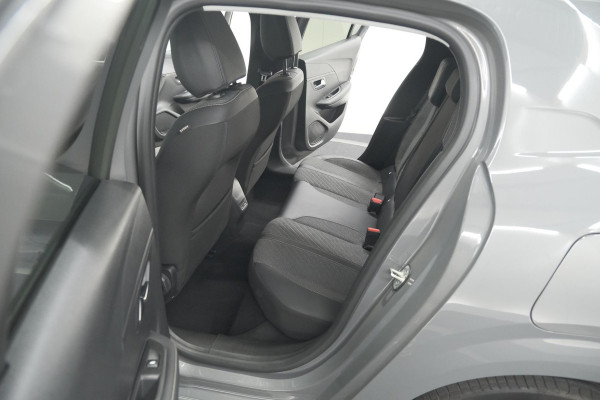 Peugeot 208 PureTech 100 Allure | Gris Selenium | Apple Carplay | Parkeersensoren | Climate Control