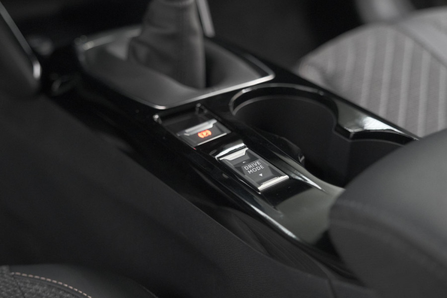 Peugeot 208 PureTech 100 Allure | Gris Selenium | Apple Carplay | Parkeersensoren | Climate Control