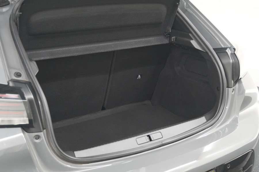 Peugeot 208 PureTech 100 Allure | Gris Selenium | Apple Carplay | Parkeersensoren | Climate Control