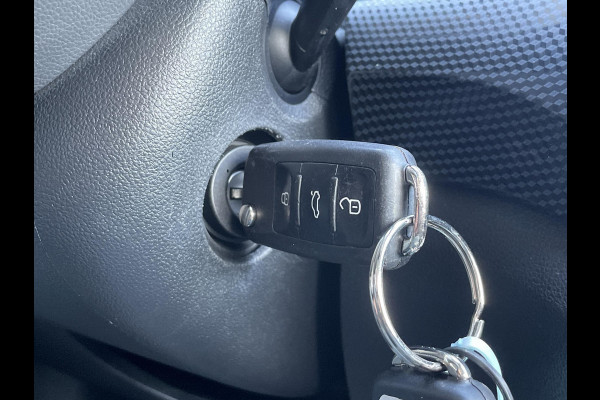 Volkswagen up! 1.0 | Cruise Control | Airco