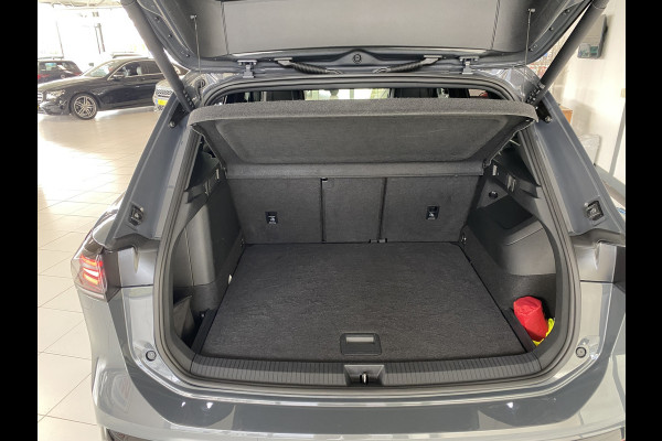 Volkswagen Tiguan 1.5 eHybrid R-Line Edition Full option, pano, trekhaak, headup