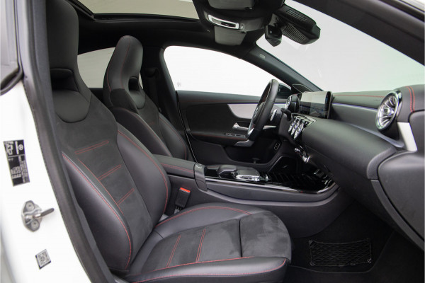 Mercedes-Benz CLA-Klasse 250 AMG Premium Plus, Pano, Burmester, Memory, Widescreen, Nightpack