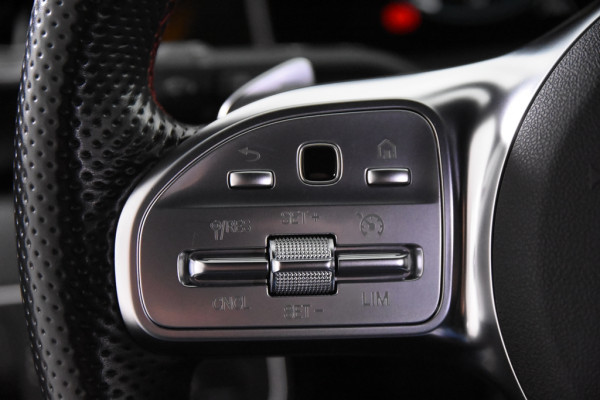 Mercedes-Benz A-Klasse 250 e AMG Line *1ste Eigenaar*Ambiente*Stoelverwarming*Standkachel*