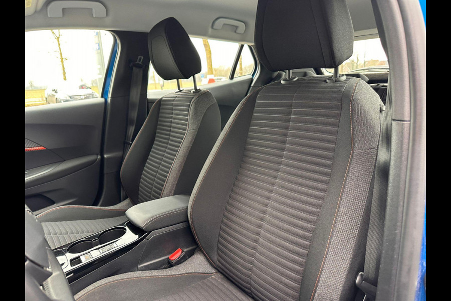 Peugeot e-2008 EV Active Pack 50 kWh | SOH: 92,9% | Climate | Navi | Cruise Control |