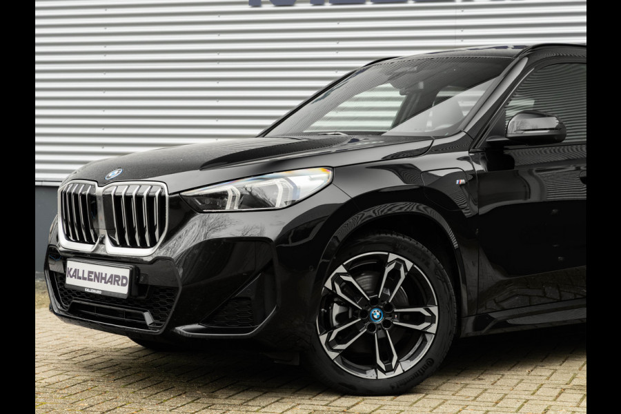 BMW X1 xDrive25e M-Sport - Pano - Memory + Masssagezetel - Driving Ass Prof