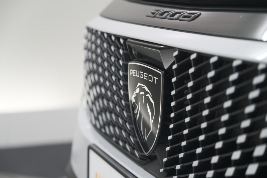 Peugeot 3008 1.2 Hybrid 136 GT | Panoramdak | 360 Camera | Focal | Elektrische Kofferklep | Allseason Banden