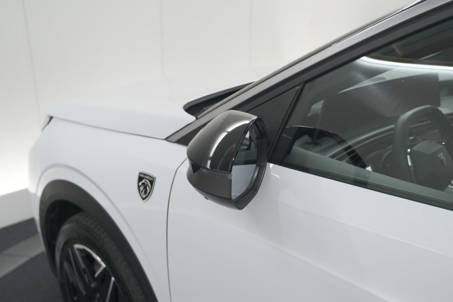 Peugeot 3008 1.2 Hybrid 136 GT | Panoramdak | 360 Camera | Focal | Elektrische Kofferklep | Allseason Banden