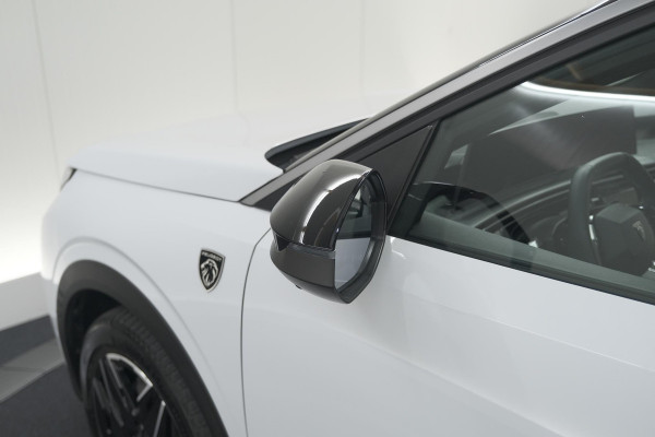 Peugeot 3008 1.2 Hybrid 136 GT | Panoramdak | 360 Camera | Focal | Elektrische Kofferklep | Allseason Banden