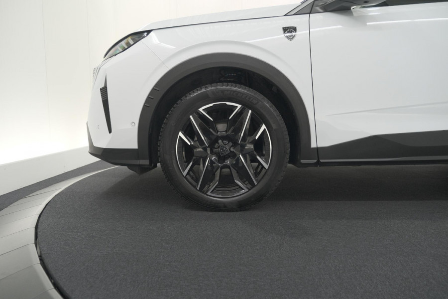 Peugeot 3008 1.2 Hybrid 136 GT | Panoramdak | 360 Camera | Focal | Elektrische Kofferklep | Allseason Banden