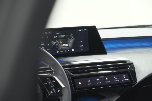 Peugeot 3008 1.2 Hybrid 136 GT | Panoramdak | 360 Camera | Focal | Elektrische Kofferklep | Allseason Banden