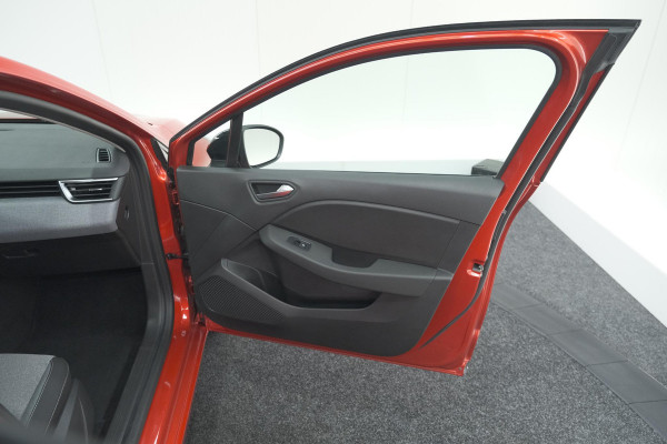 Renault Clio TCe 90 GPF evolution | Stoelverwarming | Parkeersensoren | Navigatie | Apple Carplay